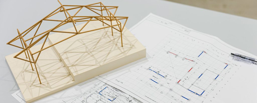 SE構法の模型と設計図