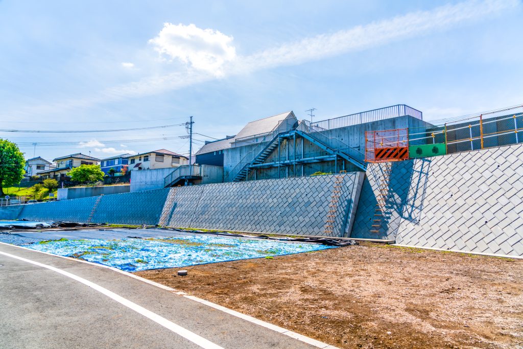 擁壁のある土地