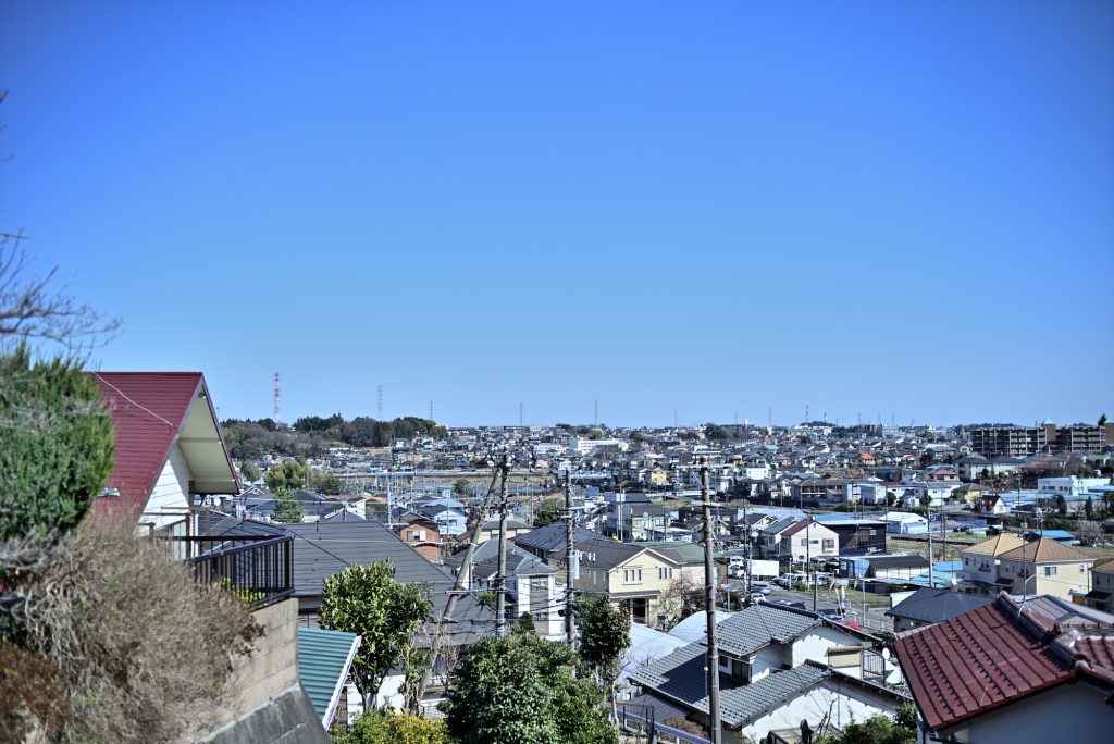 横浜市青葉区青葉台に建ち並ぶ戸建て