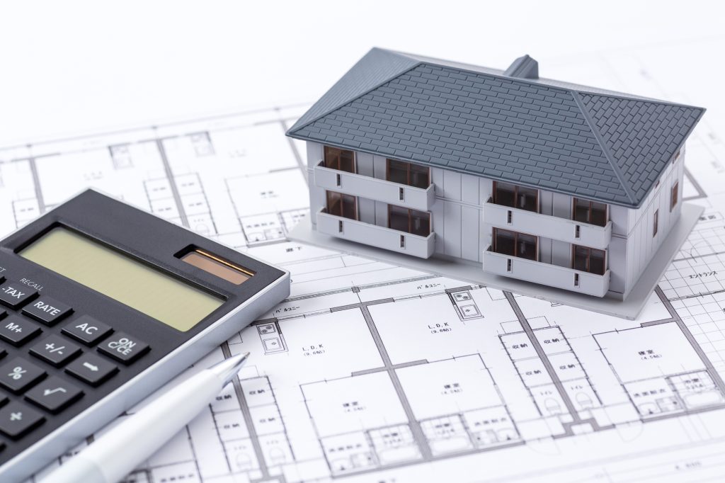 アパートの建築会社が作成した図面と模型